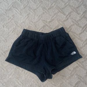 NORTH FACE BLACK SWEATSHORTS
